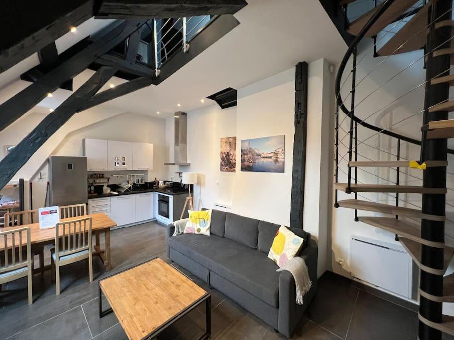 Le Jeannin, Magnifique Duplex 6 Prs - Centre Historique De Dijon Appartement Buitenkant foto